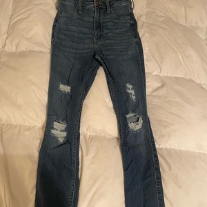 Hollister ripped dark wash jeans